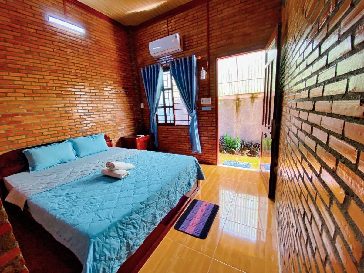 Nam Cat Tien Homestay מראה חיצוני תמונה