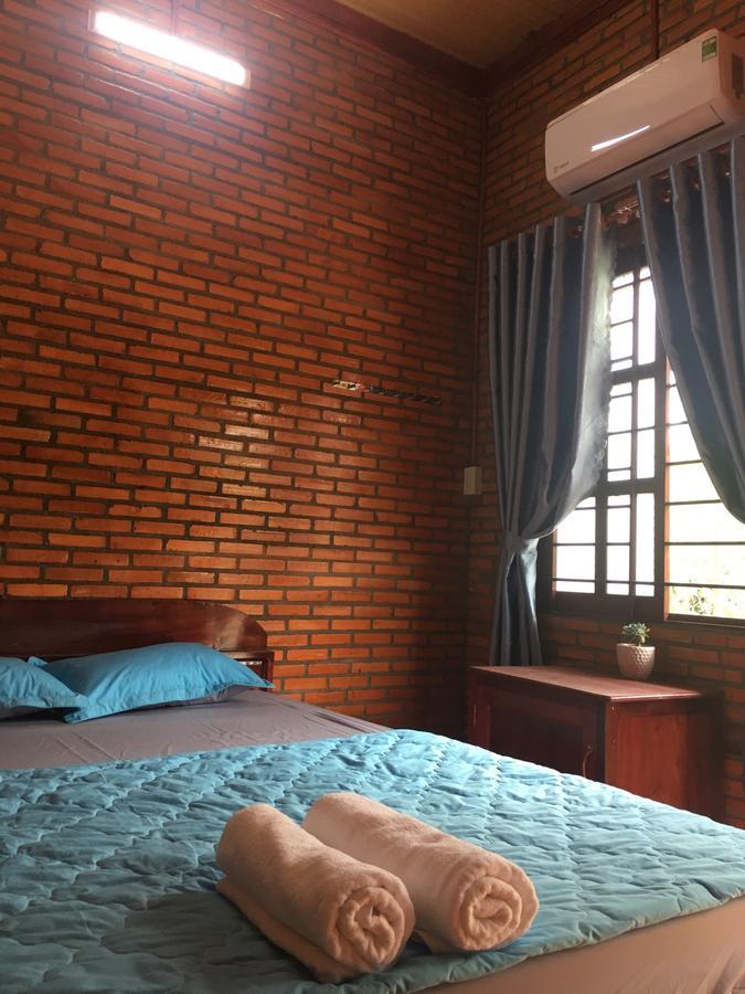 Nam Cat Tien Homestay מראה חיצוני תמונה